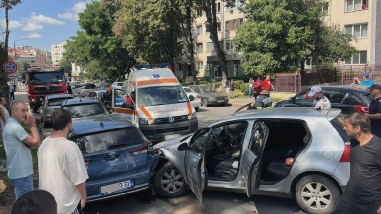 Raportul Poliției Rutiere pentru primele șapte luni din 2025: statisticile și factorii determinanți ai accidentelor rutiere 1 bilantul politiei rutiere pentru primele sapte luni din 2025 cate accidente s au inregistrat in aceasta perioada si care au fost principalele cauze 68b2080d6965f