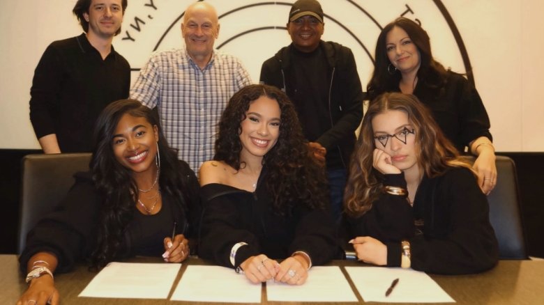 building the band winner 3quency signs with records and columbia records