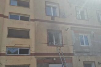 explozie intr un camin din resita doua persoane ranite in urma incidentului 68b1bcd5123df