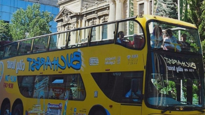 linia turistica bucharest city tour revine pe traseu informatii despre traseu si preturi 68ac046097902