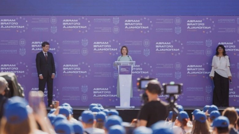 maia sandu la marea dictare nationala din chisinau limba romana punte intre cele doua maluri ale prutului 68b413e608210