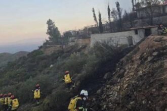 pompierii romani chemati din nou in ajutor in grecia intervin la un incendiu de amploare langa atena 68af25f95a4d6