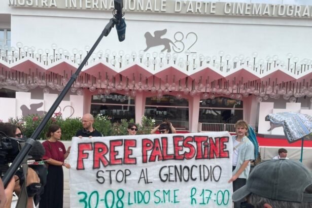 venice gaza protests hit lido as activists unveil free palestine banner in front of red carpet 68aecabf9391e