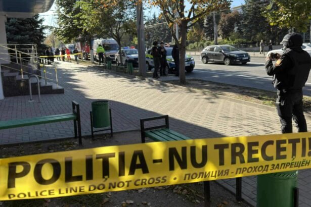 alerta cu bomba la judecatoria din chisinau unde urma sa fie adus vladimir plahotniuc 68d659d7bc4b8