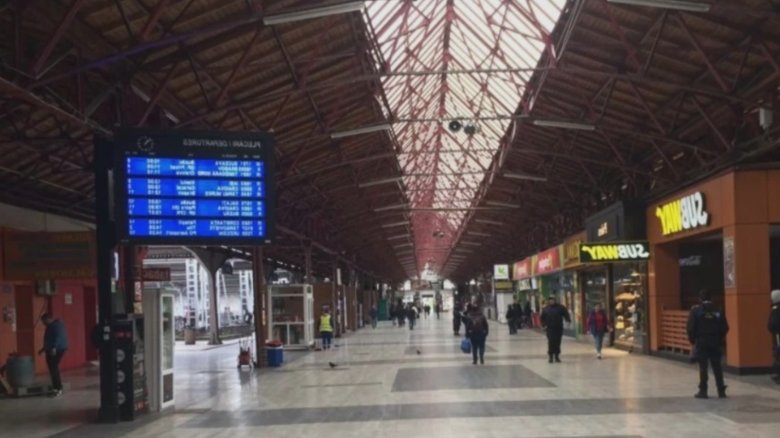 barbat de 55 de ani retinut dupa ce a agresat sexual o turista straina intr o gara din bucuresti fata este minora 68b9705de3099