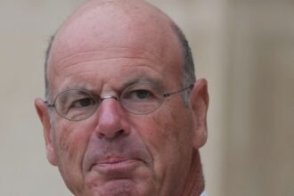 budget compromise needed if pm ousted says french finance minister 68b8600ca3124