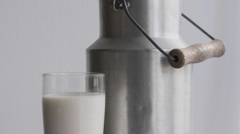 Călin Matieș, deputat AUR: Țăranul român, sub asediul PSD - verificări și taxe pentru fiecare borcan sau litru de lapte 1 calin maties deputat aur taranul roman pus pe lista neagra de psd controale si impozite pentru fiecare borcan sau litru de lapte 68b6c6cee1c8f