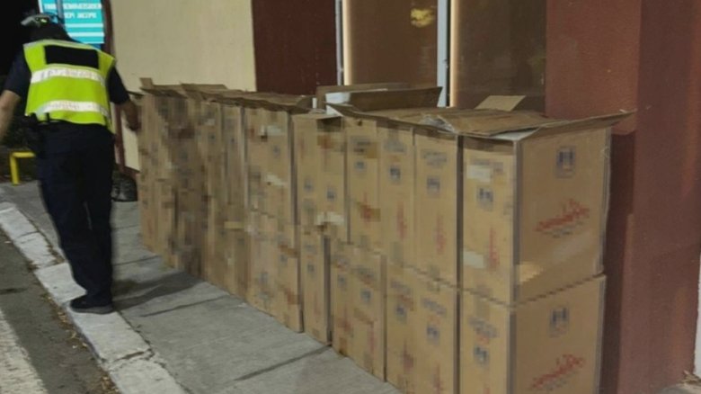 Captură impresionantă: peste 700.000 de țigări de contrabandă descoperite printre obiectele de ceramică 1 captura uriasa ascunsa printre obiecte de ceramica oamenii legii au descoperit peste 700 000 de tigari de contrabanda 68b98e691c842