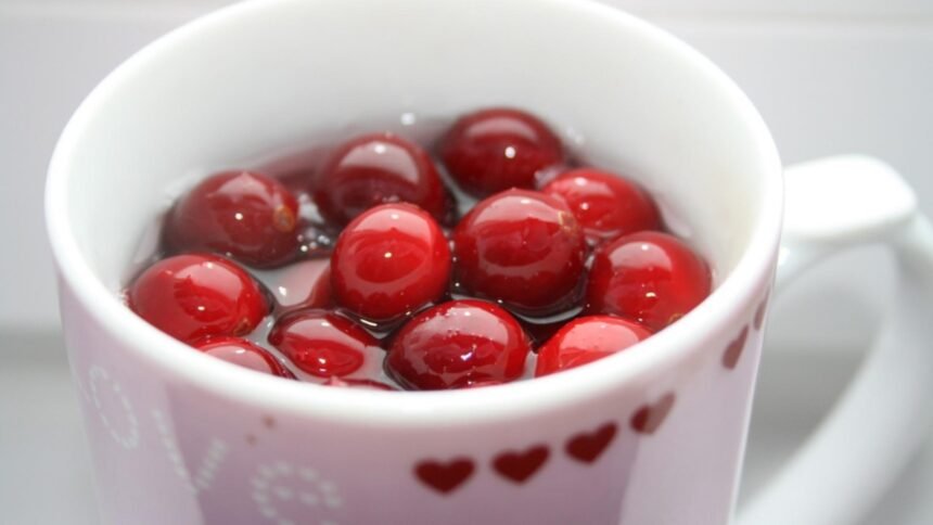 Elixirul sezonier care accelerează arderea grăsimilor, fortifică imunitatea și reduce ridurile, bazat pe un fruct miraculos 1 ceaiul care arde grasimea intareste imunitatea si reduce ridurile contine un singur fruct de sezon 68c1419233631