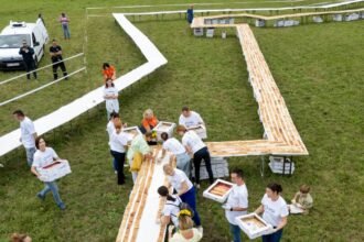 croatian village breaks world record with 3km strudel chain 68bd54495bf0c