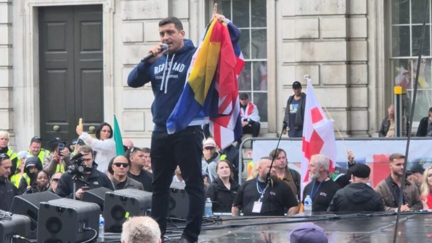 George Simion lansează un apel provocator către protestatarii din Londra: „Dictatura este impusă de Emmanuel Macron și Ursula von der Leyen” 1 george simion discurs incendiar in mijlocul protestatarilor din londra dictatura este impusa de emmanuel macron si ursula von der leyen 68c5af9684935
