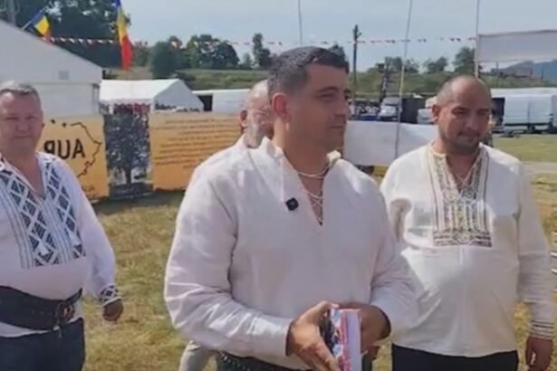 george simion in mijlocul romanilor inainte de cele 4 motiuni de daramare a guvernului liderul aur a ajuns la tebea video 68bc1e67487ff