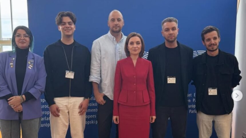 Influencerii români își reafirmă influența: Maia Sandu beneficiază de același sprijin ca Nicușor Dan 1 influencerii romani din nou agenti electorali maia sandu promovata ca si nicusor dan 68c51001eb7b9