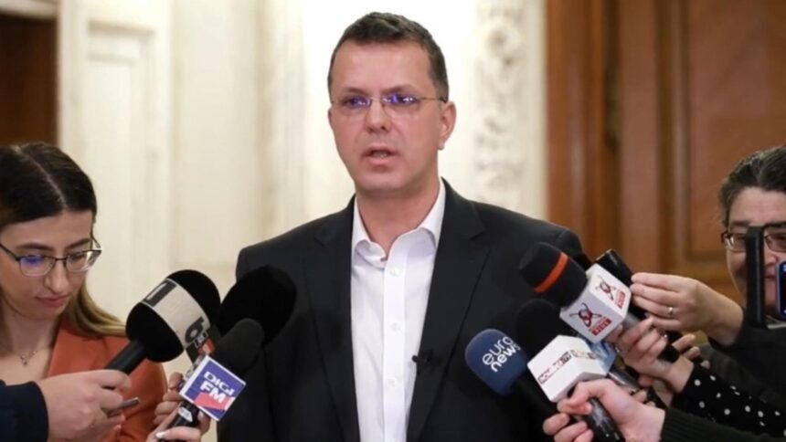 Ministrul Apărării dezvăluie informații esențiale despre obstacolele întâmpinate în interceptarea dronei care a pătruns pe teritoriul românesc 1 ministrul apararii da noi explicati procedurile care au impiedicat doborarea dronei care a intrat in romania 68c67ee73abe9