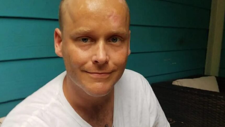 moartea suspecta a unui barbat de 34 de ani a decedat dupa ce angajatii unui restaurant l au scos afara crezand ca este un om al strazii 68cd381b6bfae