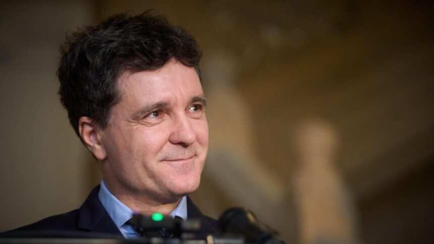 Nicușor Dan laudă coaliția, chiar și în fața neînțelegerilor dintre conducători: „Progresele sunt dovada eficienței” 1 nicusor dan lauda coalitia desi liderii sunt la cutite functioneaza uitati va la rezultate 68c255d44afee