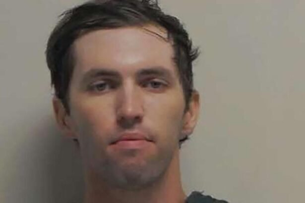 noi informatii despre tyler robinson tanarul de 22 de ani care l a ucis pe charlie kirk 68c56474bd815