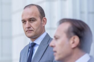 omul lui citu il face praf pe bolos dupa episodul cu organul genital al lui ciolacu un om slab i a placut mai mult functia 68c153e14b666