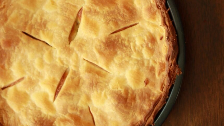 Deliciu de weekend: plăcintă savuroasă cu cartofi dulci 1 placinta cu cartofi dulci o reteta perfecta pentru weekend 68ce4142bcbf1