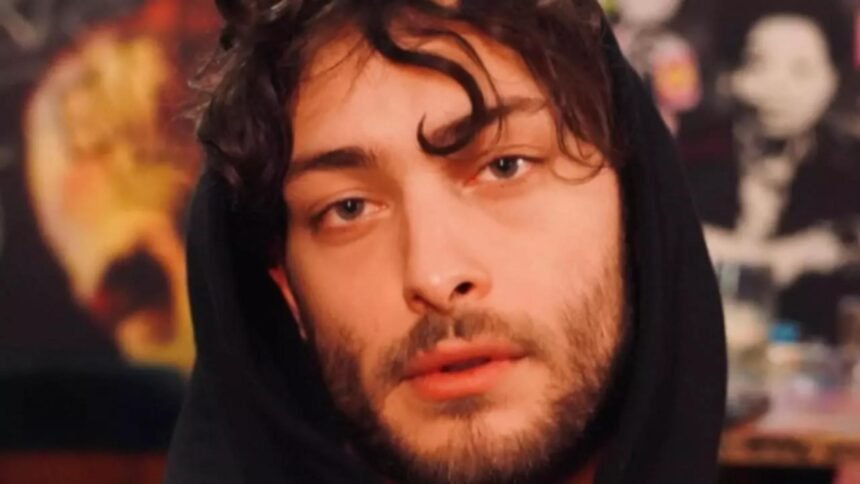 procurorii cer arestarea preventiva a lui toto dumitrescu pentru 30 de zile fiul fotbalistului ilie dumitrescu a iesit pozitiv la cocaina 68cab662ba309