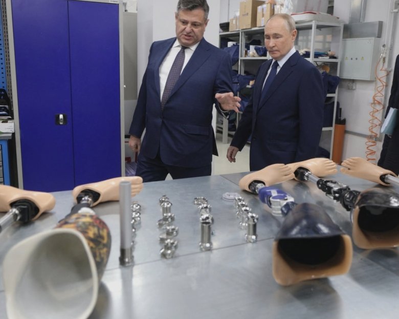 Rusia își afirmă supremația globală în industria armamentului ca rezultat al conflictului din Ucraina, susține un reprezentant al Kremlinului 1 russia is leader in prosthetic limbs thanks to ukraine war says kremlin official 68ba5c6d8ec67