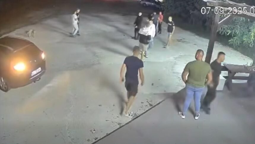 Un șofer din Bistrița a fost prins după ce a accidentat cinci tineri în fața unei discoteci 1 sofer din bistrita arestat dupa ce a calcat cu masina cinci tineri in curtea unei discoteci video 68c3d86860bf6