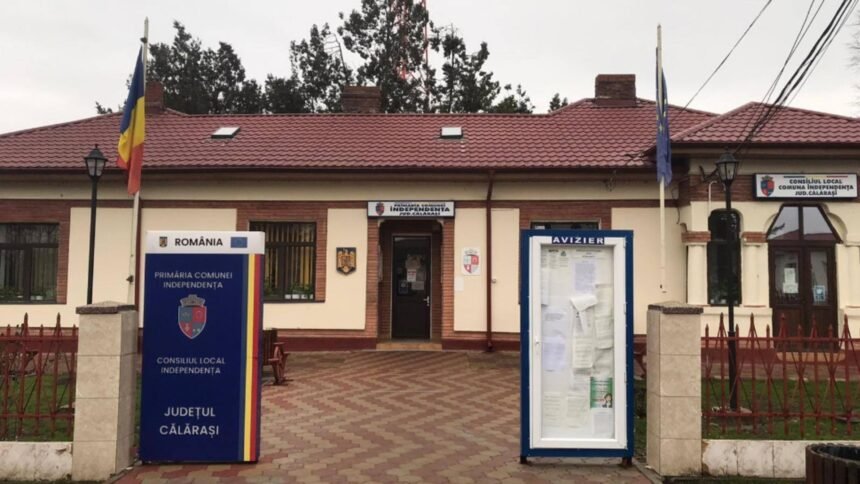 un primar din romania si a redus salariul de bunavoie pentru a da un examplu nici vicele si nici secretara primariei nu au scapat de taieri salariale 68ca889204e2b