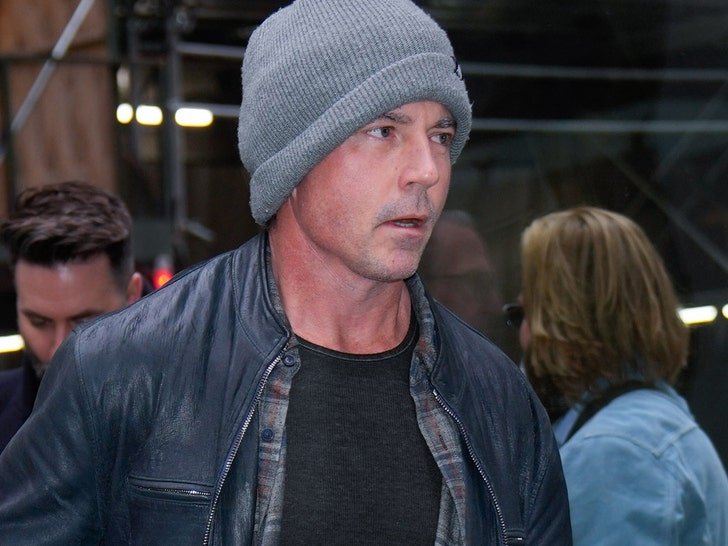 aaron phypers charged with injuring estranged wife denise richards 68f668f49140c