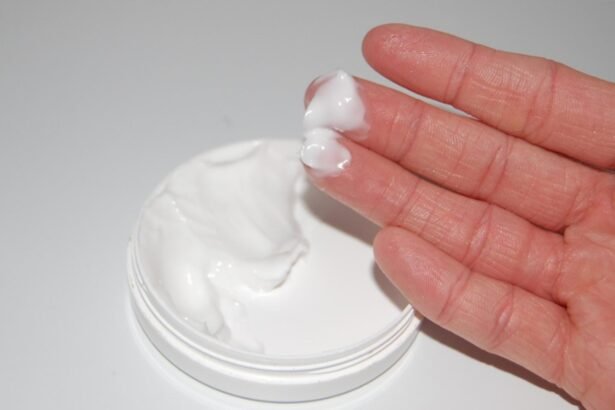 crema anti aging facuta in casa din produse naturale reduce ridurile petele pigmentare si inchide porii dilatati 68dfa84892ee4