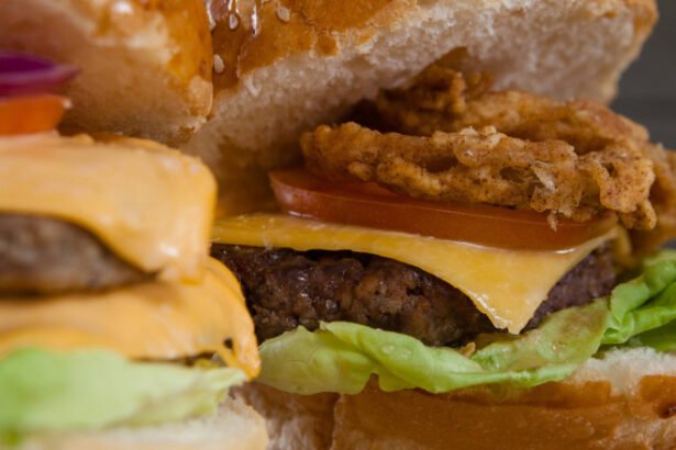 hamburgerul de lux de peste 9 000 de euro clientii semneaza un acord de confidentialitate si sunt selectati dupa o serie de intrebari 68e4be918e609