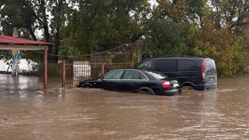 inca 3 ore de cosmar pentru constanteni meteorologii au prelungit codul rosu de ploi abundente 68e659ed8bca1