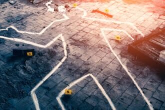 morti suspecte in barlogul lui tiriac doi oficiali sua gasiti fara suflare in cartierul stejarii decesele trase la indigo 68e50012aae02