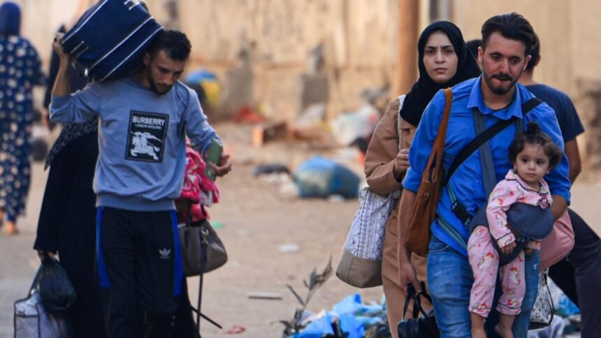 Peste o sută de susținători ai ajutoarelor umanitare pentru Gaza, reținuți violent de Israel: „Ne-au tratat ca pe niște prizonieri” 1 peste 100 de activisti care transportau ajutoare umanitare pentru gaza au fost expulzati de israel am fost opriti cu brutalitate si luati ostatici 68e1290b16457