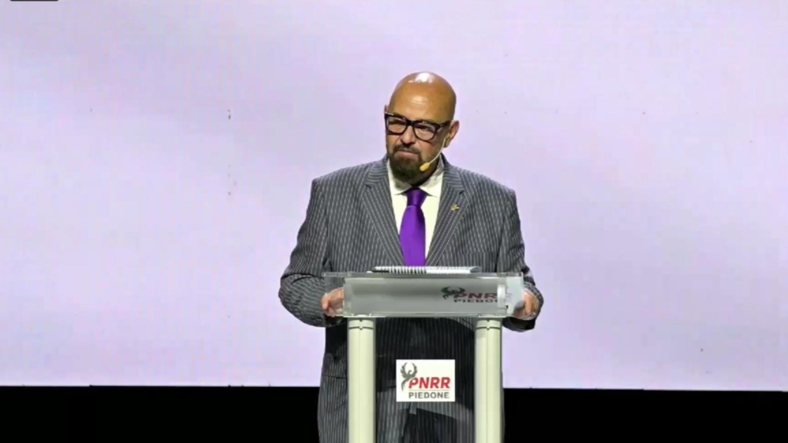 piedone inceputul unei noi generatii in politica romaneasca 68e8e03e584f1