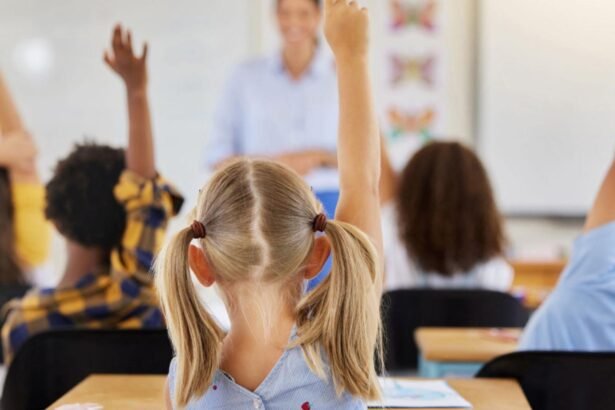 profesorii nu mai au voie sa i dea exemplu pe elevii buni sau slabi si nici sa discute la sedintele cu parintii rezultatele acestora 68e6727319e87