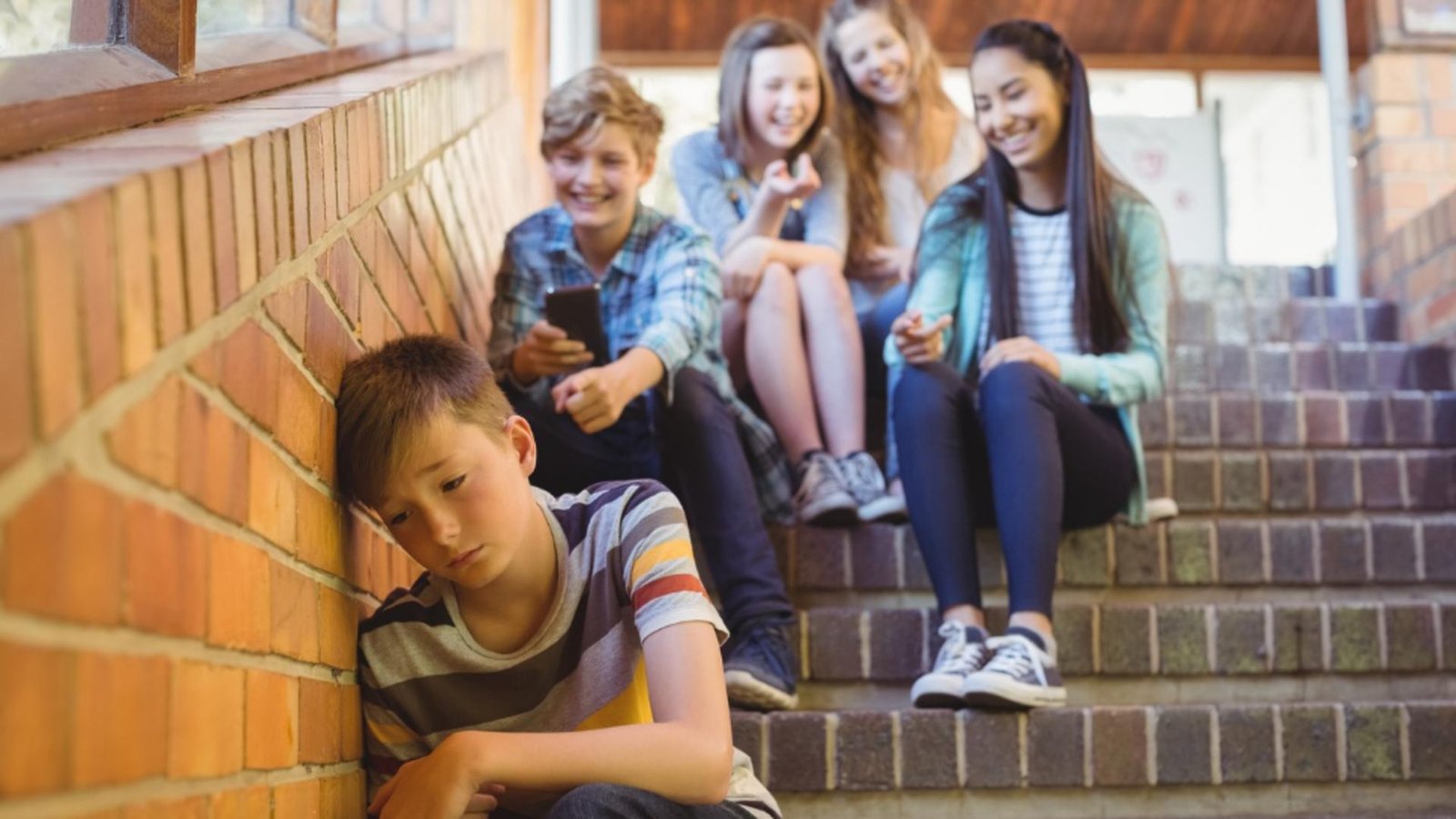 romanii nu mai au deloc incredere in sistemul de educatie abandonul scolar si bullyingul printre principalele nemultumiri ale oamenilor 68e89dea91e97