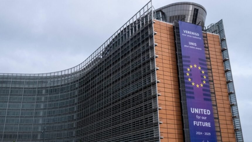 Scandal la Bruxelles: acuzații privind implicarea agenților maghiari în recrutarea funcționarilor europeni 1 scandal la bruxelles agenti maghiari acuzati ca au incercat sa recruteze functionari ai comisiei europene 68e7e25a6d223