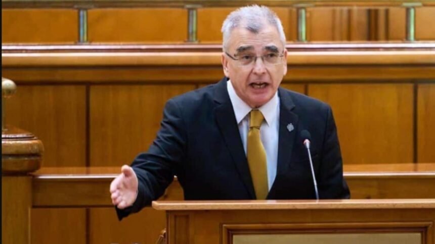 senatorul aur petrisor peiu demasca ineficienta guvernul bolojan s au pierdut sume masive din pnrr suntem abia la 30 si termenul limita este 1 august anul viitor 68e3df94e0c2f